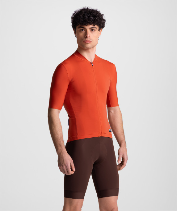 Santini サイクリングウェア(スリムフィット) Santini（サンティーニ）の評判は？サイクルジャージのサイズ感や着